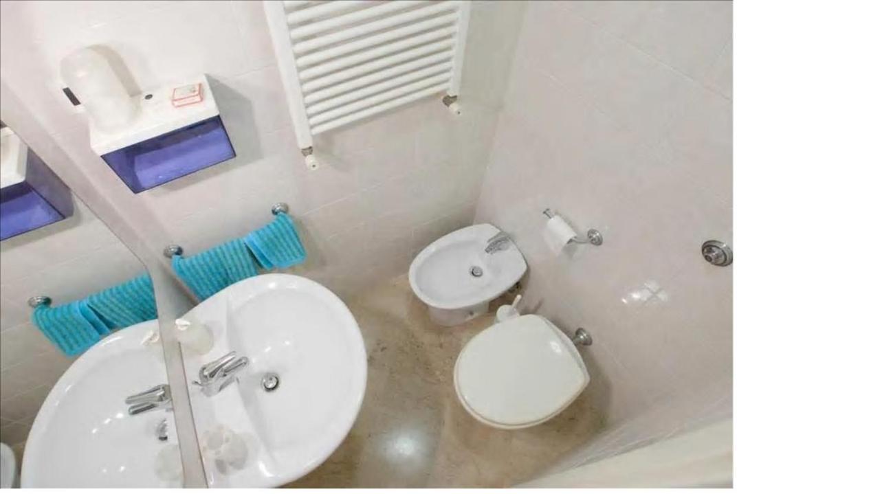 Holiday Jeans Apartment Roma Ngoại thất bức ảnh