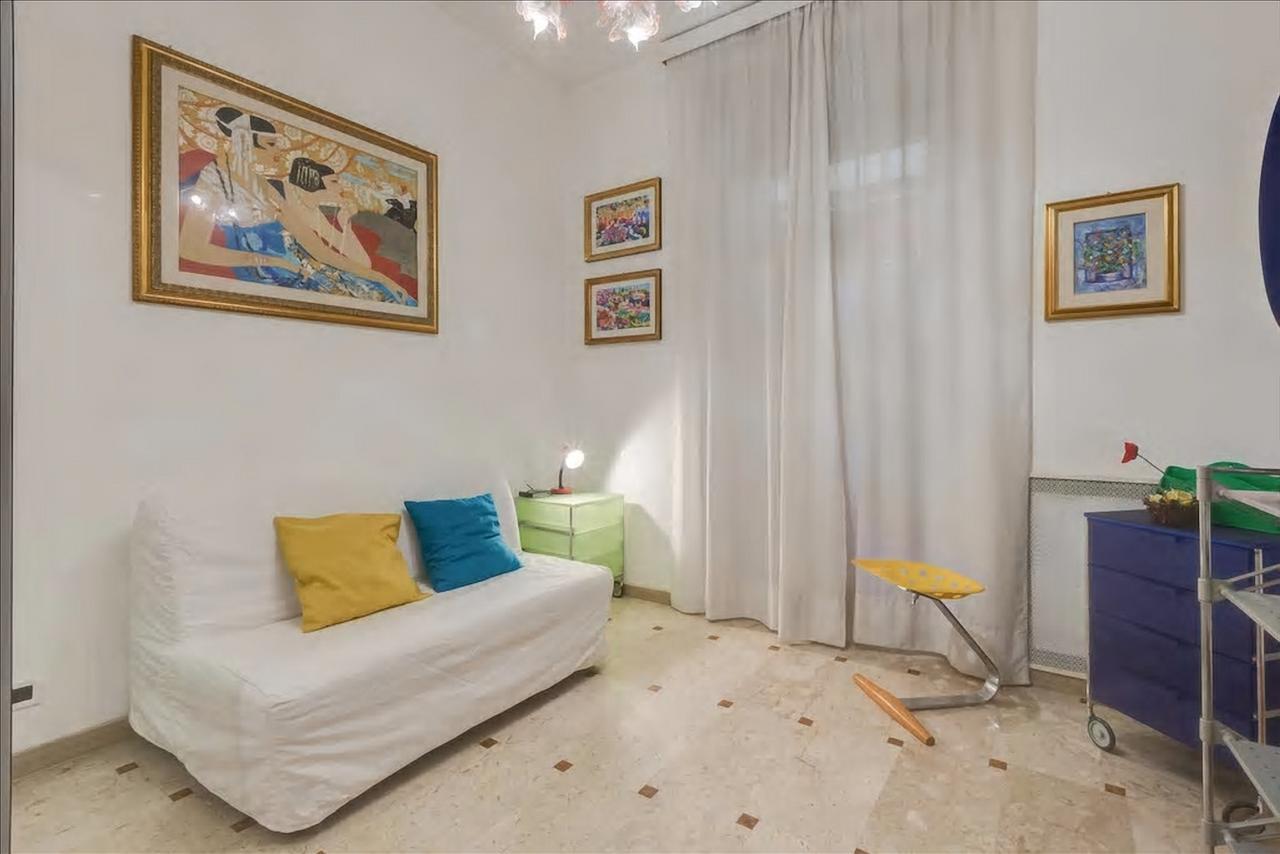 Holiday Jeans Apartment Roma Ngoại thất bức ảnh